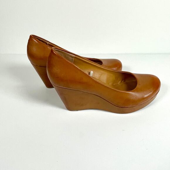 A.n.a Women’s Kenny Wedge Heel Tan Cognac Color Size 6.5 Vegan - Picture 6 of 11